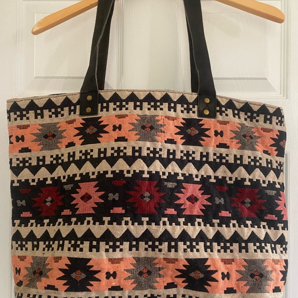 Tribal Pattern Tote Bag with Black Handles